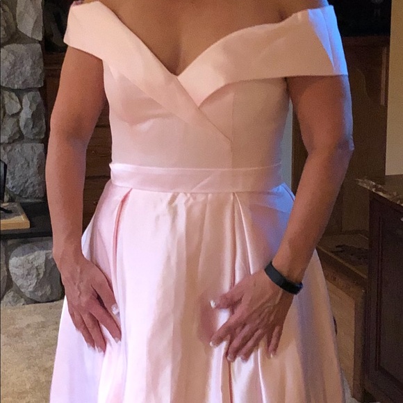 LightintheBox A-Line Mother of the Bride Dress Elegant Off Shoulder - Picture 4 of 8